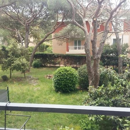 Appartement F3 Valescure Saint-Raphael  Bagian luar foto